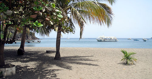 Bateau � fond de verre : le Nautilus. 