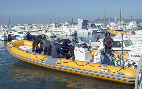 Chargement du bateau. fum0062