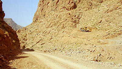 An amont des gorges du Todra en 2002. 