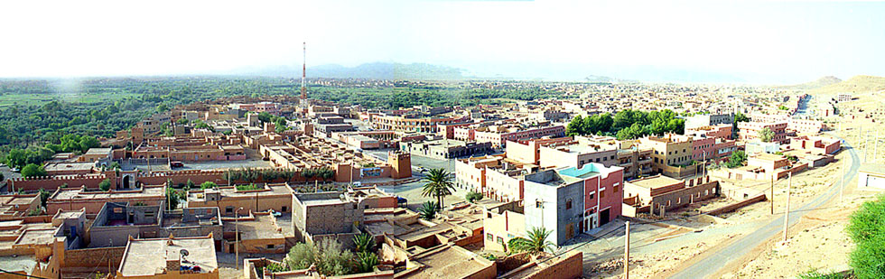 Panorama sur Tinerhir. 