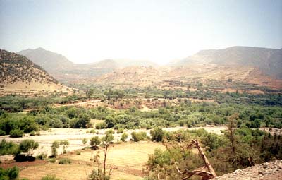 La basse vall�e du Zate. cn0422n