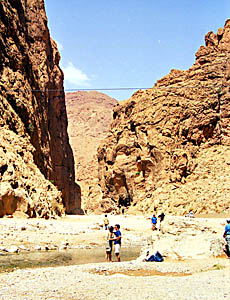 Les gorges du Todra vers l'amont. 
