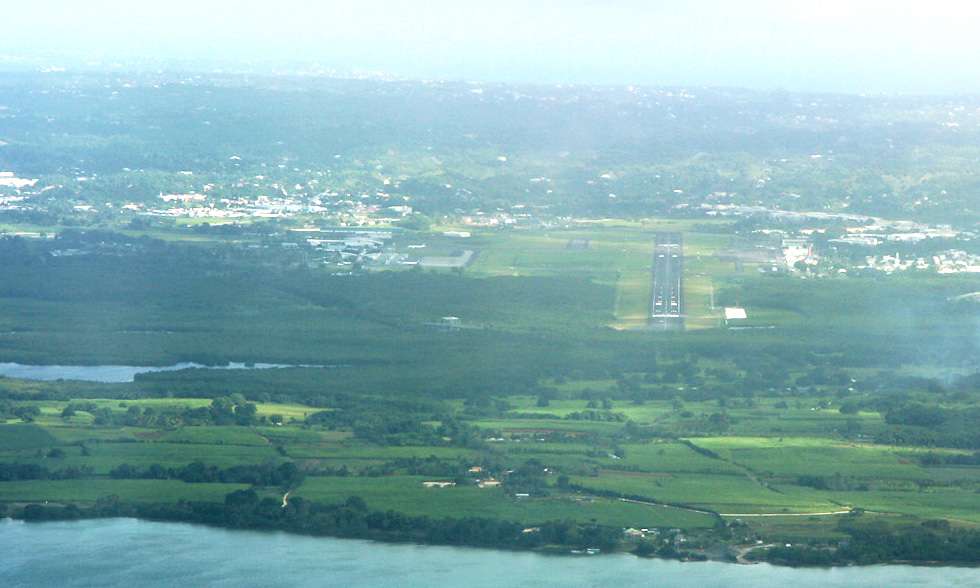 En approche de Pointe � Pitre. 